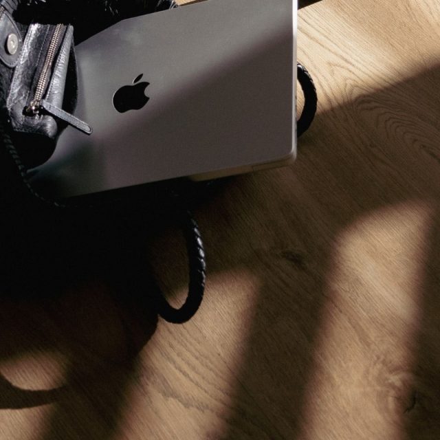 A full camera roll is just part of the job description when you join the SocialNectar team. 🤣

#interiordesignmarketing #interiordesignbusiness #socialmediaforinteriordesigners #contentstrategy #businessmarketing